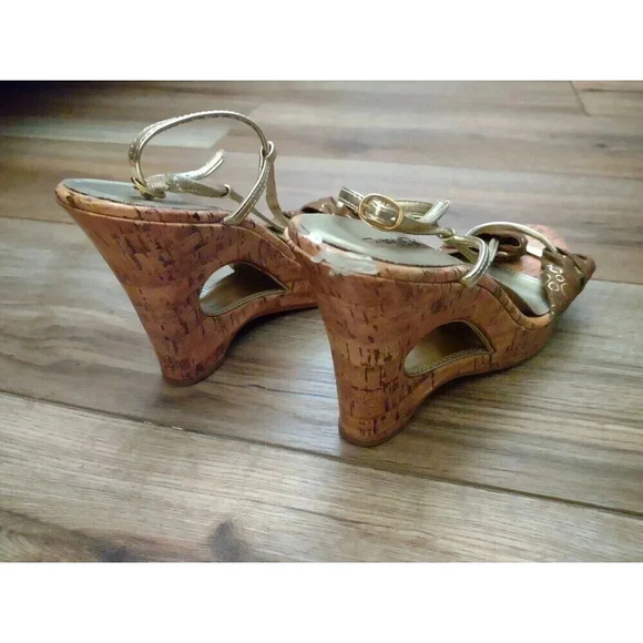 Paris Blues Sz 8.5 Cork Wedge Sandals Unique Strappy Heels Gold & Brown - Picture 5 of 6